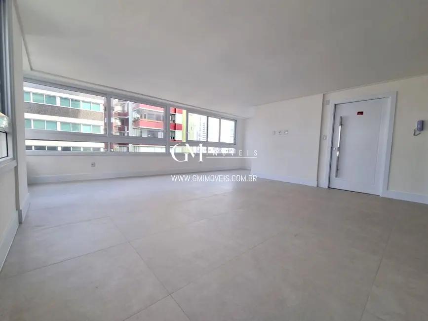 Apartamento com 3 quartos à venda, 130m2 em Torres - RS - imagem 6 Foto 6 de Apartamento com 3 quartos à venda, 130m2 em Torres - RS