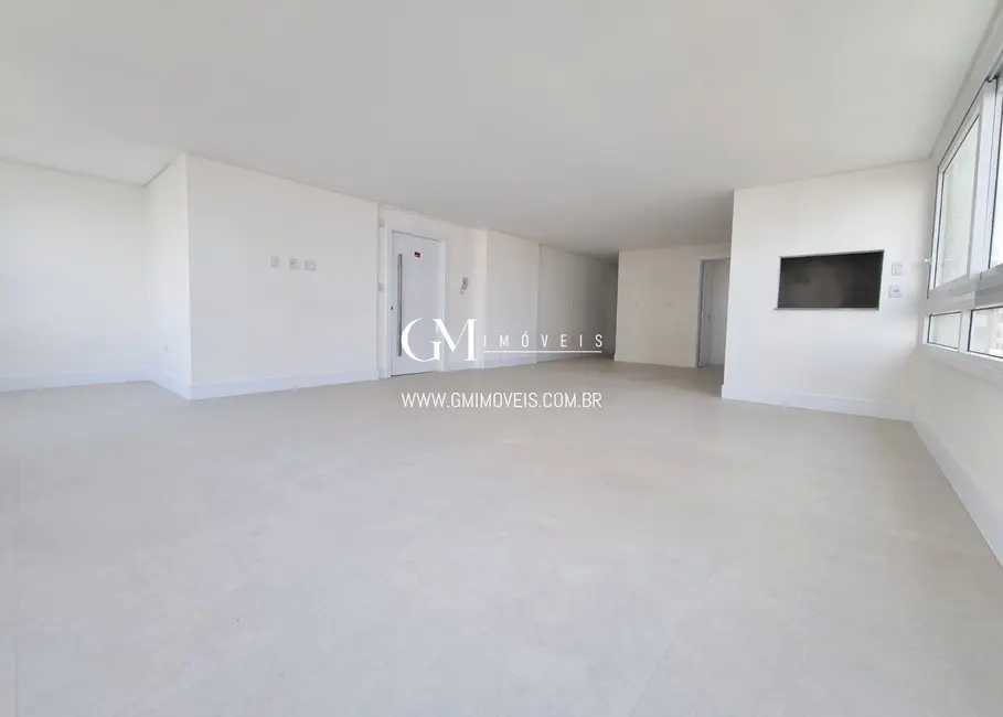 Apartamento com 3 quartos à venda, 130m2 em Torres - RS - imagem 4 Foto 4 de Apartamento com 3 quartos à venda, 130m2 em Torres - RS