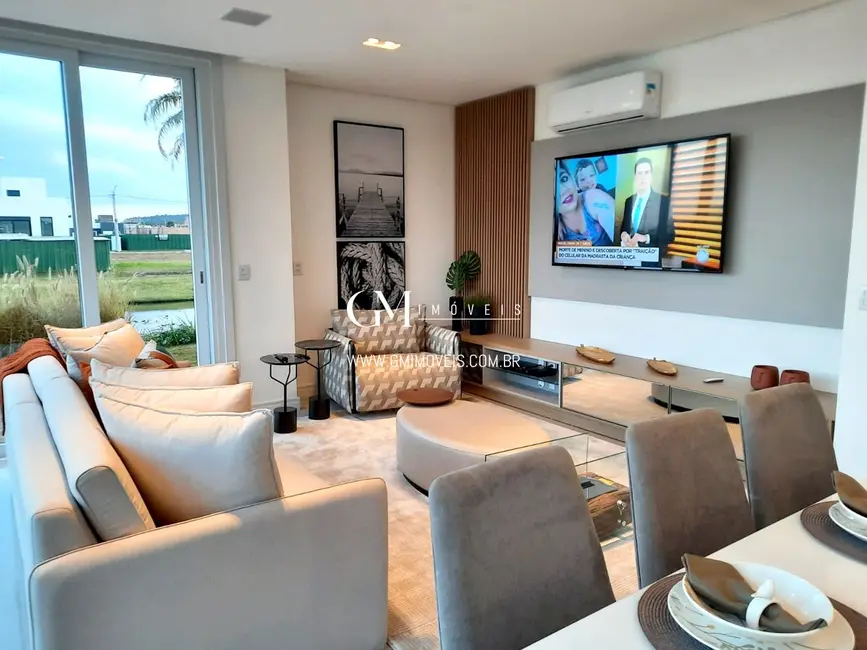 Foto 6 de Casa de Condomínio com 4 quartos à venda, 337m2 em Torres - RS