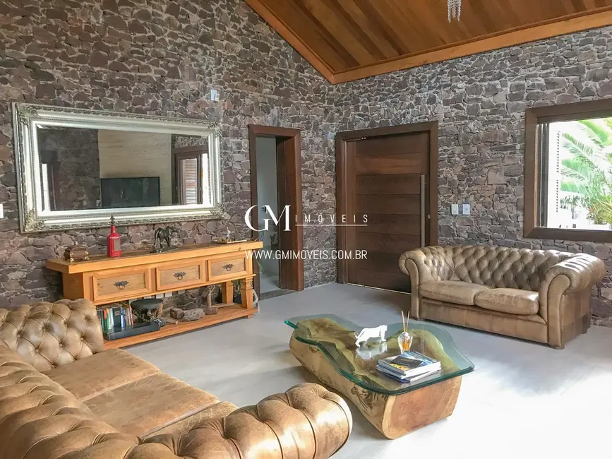 Casa com 3 quartos à venda, 227m2 em Torres - RS - imagem 4 Foto 4 de Casa com 3 quartos à venda, 227m2 em Torres - RS