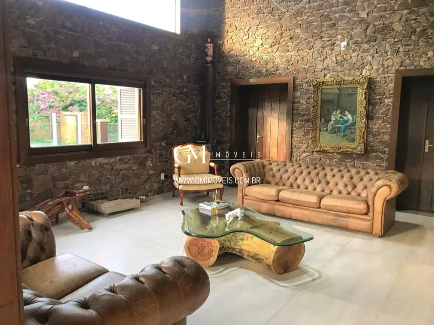 Casa com 3 quartos à venda, 227m2 em Torres - RS - imagem 3 Foto 3 de Casa com 3 quartos à venda, 227m2 em Torres - RS