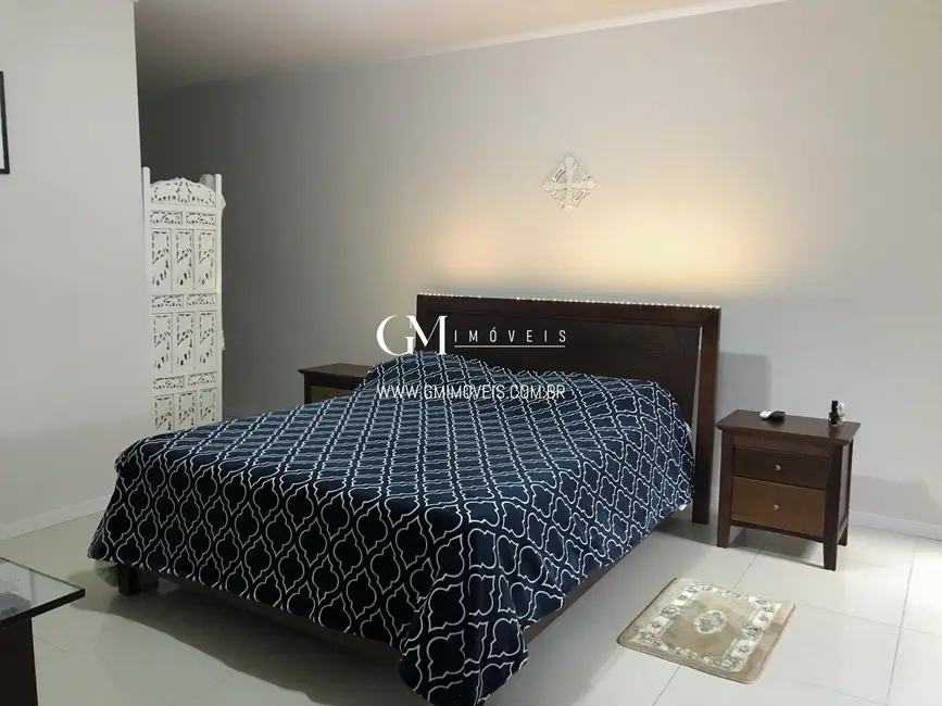 Casa com 3 quartos à venda, 227m2 em Torres - RS - imagem 8 Foto 8 de Casa com 3 quartos à venda, 227m2 em Torres - RS