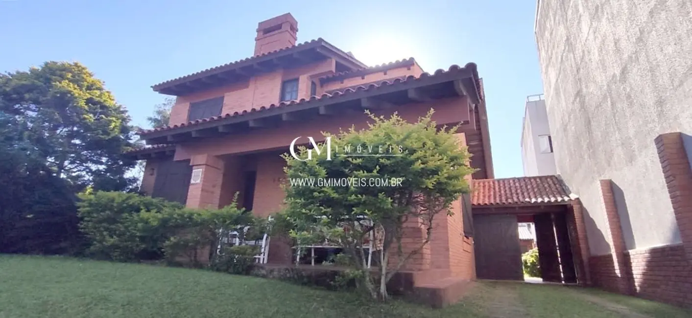 Casa com 7 quartos à venda, 282m2 em Torres - RS - imagem 1 Foto 1 de Casa com 7 quartos à venda, 282m2 em Torres - RS