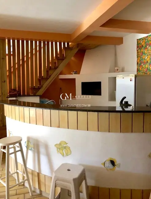 Casa com 6 quartos à venda, 316m2 em Torres - RS - imagem 3 Foto 3 de Casa com 6 quartos à venda, 316m2 em Torres - RS