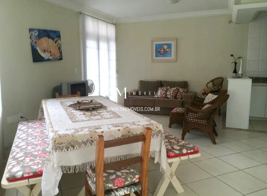 Casa com 6 quartos à venda, 316m2 em Torres - RS - imagem 4 Foto 4 de Casa com 6 quartos à venda, 316m2 em Torres - RS