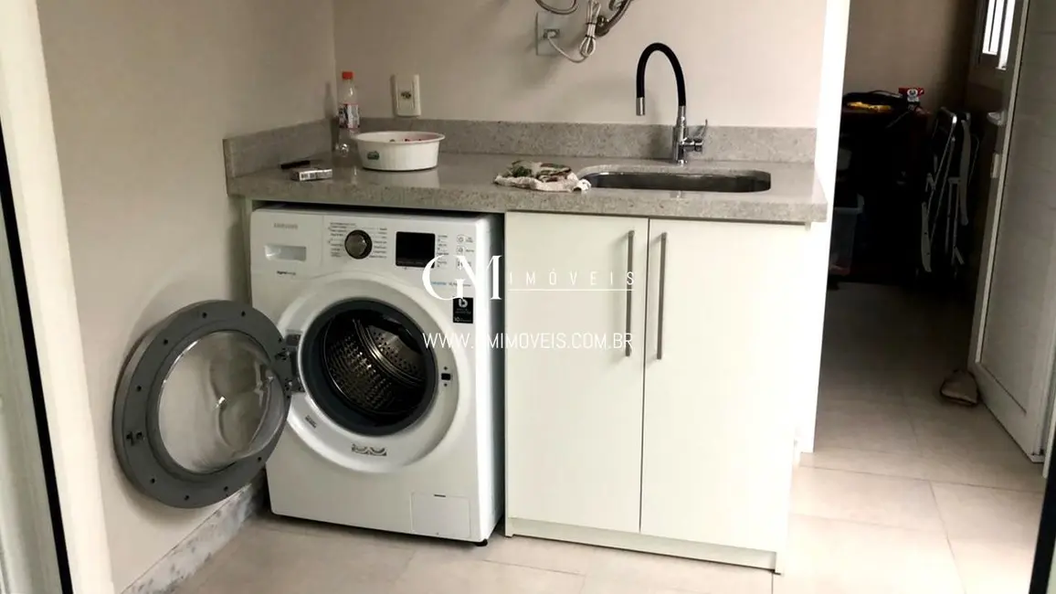 Foto 4 de Casa com 3 quartos à venda, 210m2 em Torres - RS