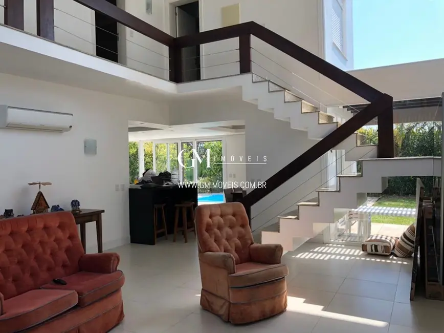 Foto 2 de Casa com 3 quartos à venda, 210m2 em Torres - RS