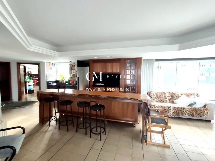 Foto 3 de Apartamento com 4 quartos à venda, 268m2 em Torres - RS