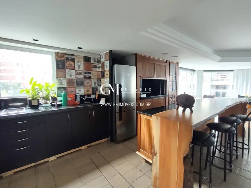 Foto 4 de Apartamento com 4 quartos à venda, 268m2 em Torres - RS