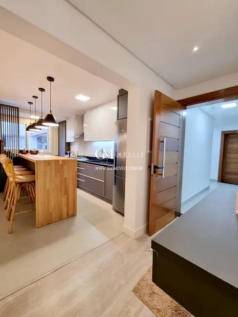 Apartamento com 3 quartos à venda, 108m2 em Torres - RS - imagem 2 Foto 2 de Apartamento com 3 quartos à venda, 108m2 em Torres - RS