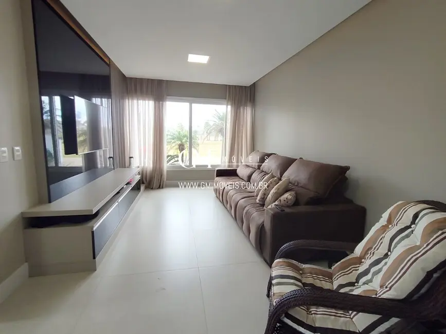 Foto 5 de Casa com 4 quartos à venda, 320m2 em Torres - RS