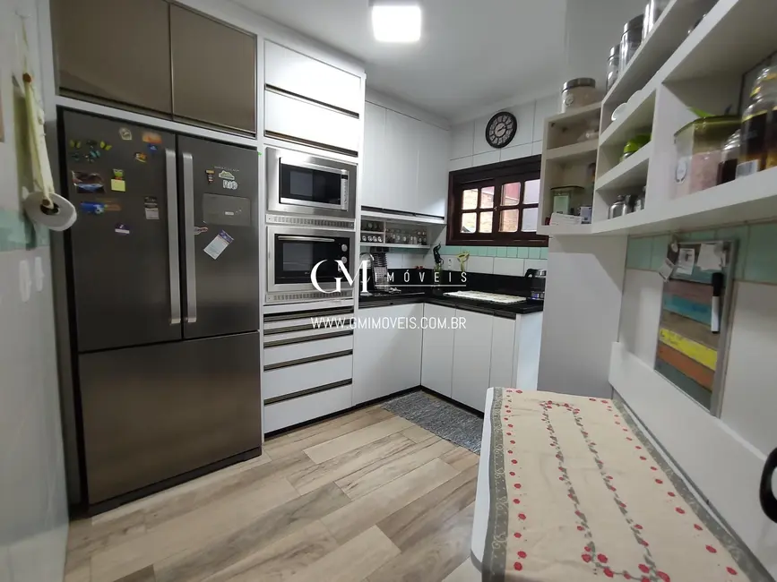 Casa com 3 quartos à venda, 132m2 em Torres - RS - imagem 7 Foto 7 de Casa com 3 quartos à venda, 132m2 em Torres - RS