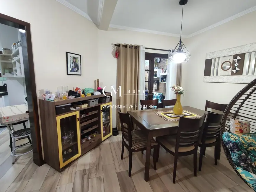 Casa com 3 quartos à venda, 132m2 em Torres - RS - imagem 6 Foto 6 de Casa com 3 quartos à venda, 132m2 em Torres - RS