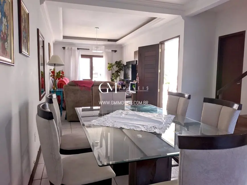 Casa com 3 quartos à venda, 142m2 em Torres - RS - imagem 9 Foto 9 de Casa com 3 quartos à venda, 142m2 em Torres - RS