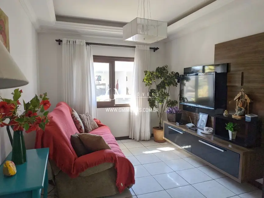 Casa com 3 quartos à venda, 142m2 em Torres - RS - imagem 6 Foto 6 de Casa com 3 quartos à venda, 142m2 em Torres - RS