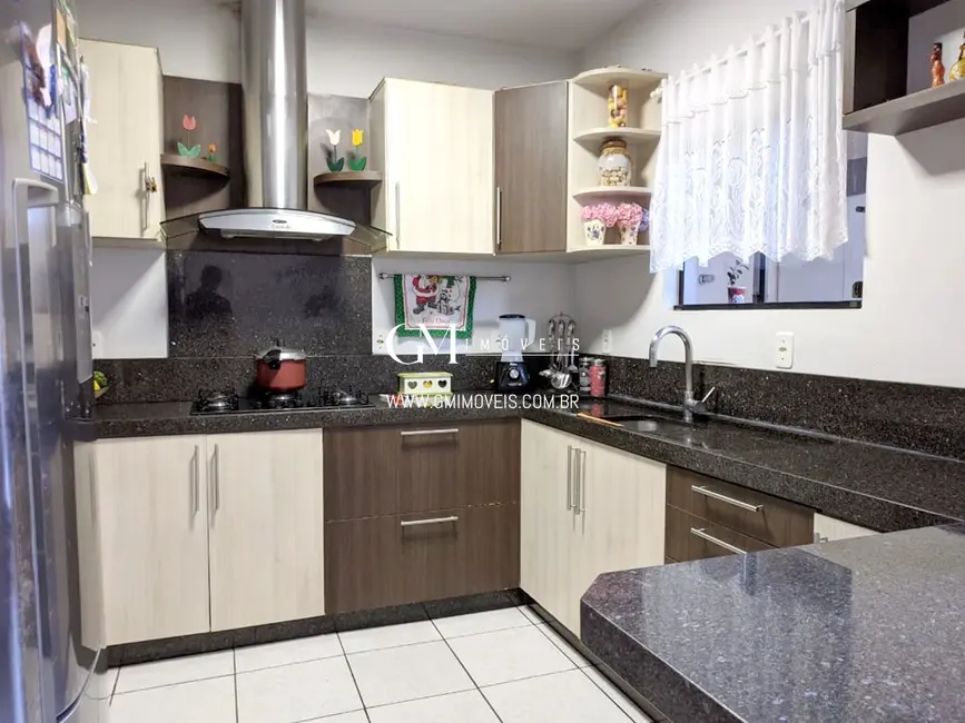 Casa com 3 quartos à venda, 142m2 em Torres - RS - imagem 4 Foto 4 de Casa com 3 quartos à venda, 142m2 em Torres - RS