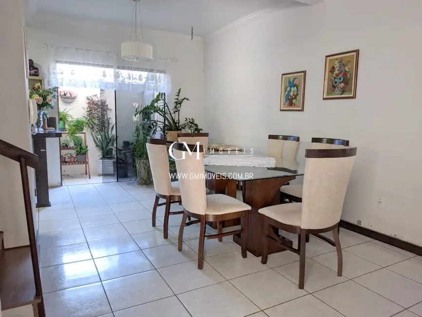 Casa com 3 quartos à venda, 142m2 em Torres - RS - imagem 8 Foto 8 de Casa com 3 quartos à venda, 142m2 em Torres - RS