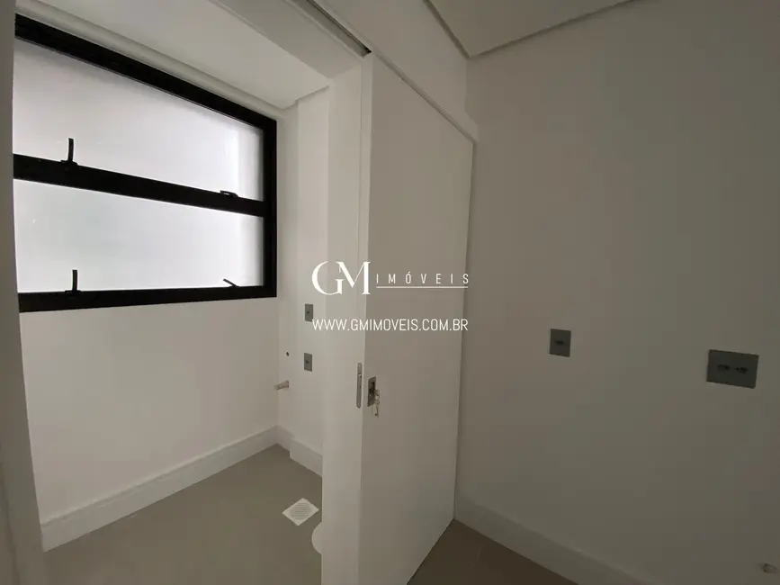 Apartamento com 2 quartos à venda, 91m2 em Centro, Torres - RS - imagem 5 Foto 5 de Apartamento com 2 quartos à venda, 91m2 em Centro, Torres - RS
