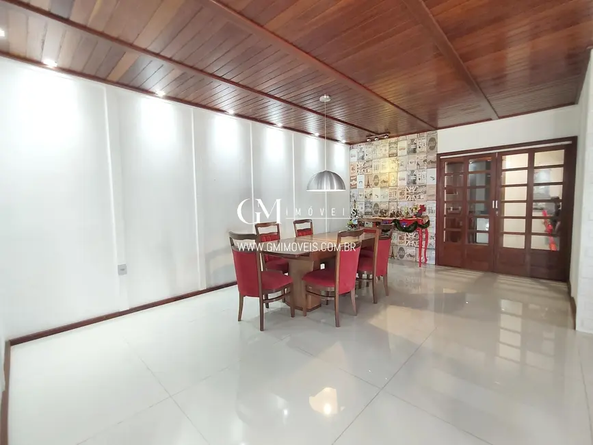 Foto 8 de Casa com 2 quartos à venda, 128m2 em Torres - RS