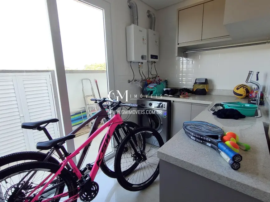 Casa de Condomínio com 4 quartos à venda, 377m2 em Torres - RS - imagem 9 Foto 9 de Casa de Condomínio com 4 quartos à venda, 377m2 em Torres - RS