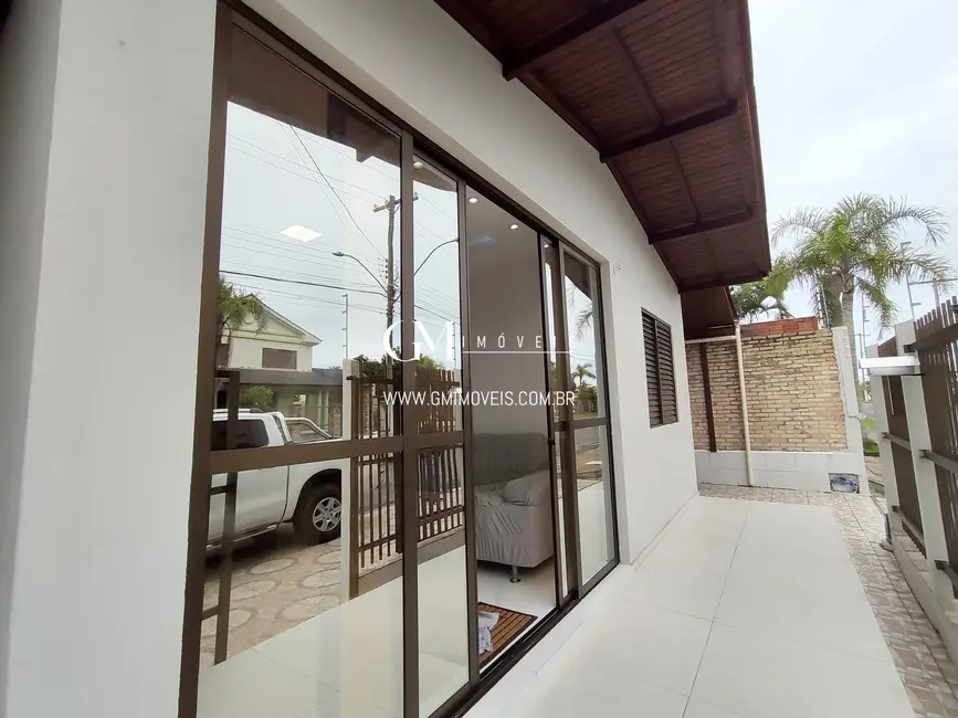 Foto 2 de Casa com 3 quartos à venda, 77m2 em Torres - RS