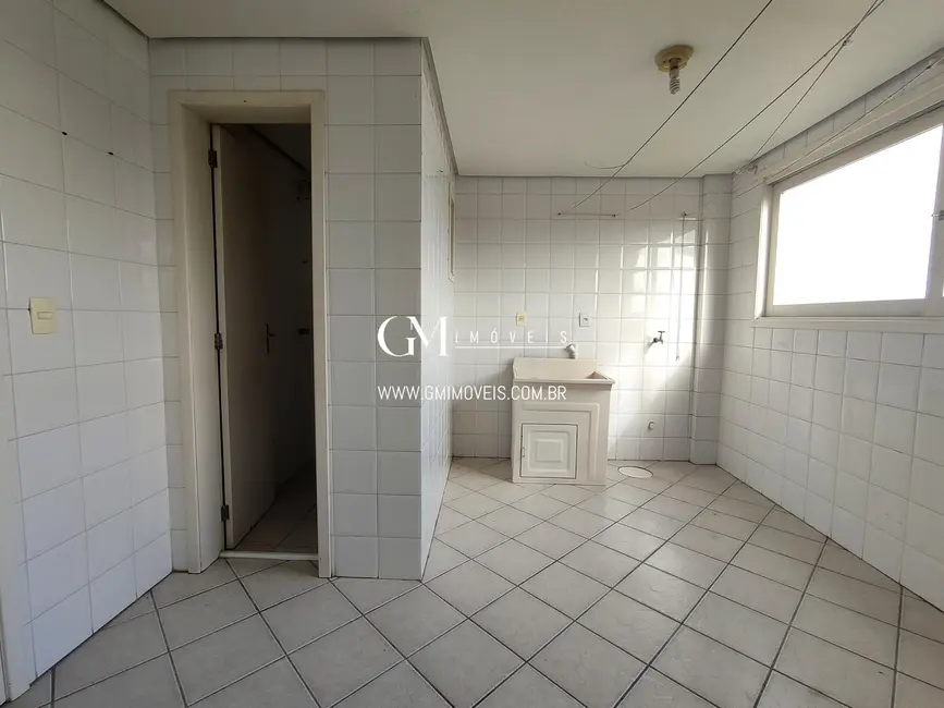 Apartamento com 3 quartos à venda, 140m2 em Centro, Torres - RS - imagem 8 Foto 8 de Apartamento com 3 quartos à venda, 140m2 em Centro, Torres - RS