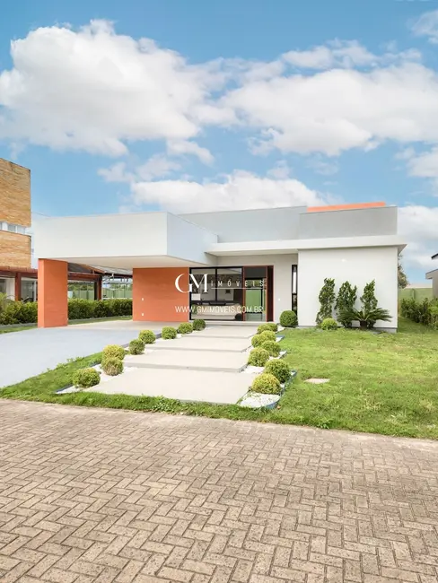 Casa de Condomínio com 3 quartos à venda, 216m2 em Torres - RS - imagem 4 Foto 4 de Casa de Condomínio com 3 quartos à venda, 216m2 em Torres - RS