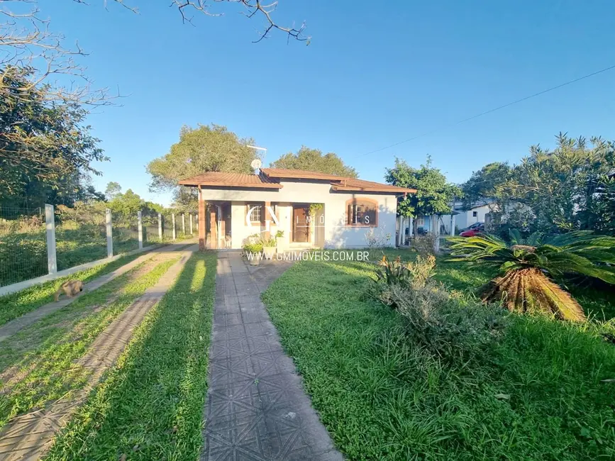 Casa com 3 quartos à venda, 115m2 em Torres - RS - imagem 3 Foto 3 de Casa com 3 quartos à venda, 115m2 em Torres - RS