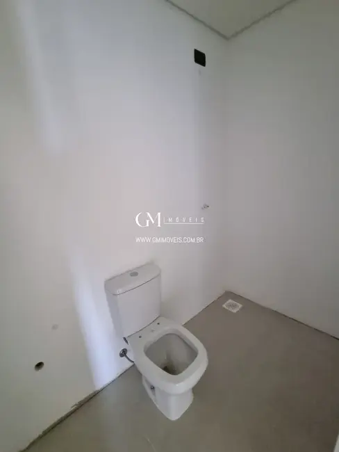 Sala Comercial com 1 quarto à venda, 32m2 em Centro, Torres - RS - imagem 5 Foto 5 de Sala Comercial com 1 quarto à venda, 32m2 em Centro, Torres - RS