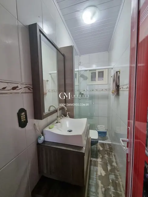 Casa com 3 quartos à venda, 100m2 em Centro, Torres - RS - imagem 7 Foto 7 de Casa com 3 quartos à venda, 100m2 em Centro, Torres - RS