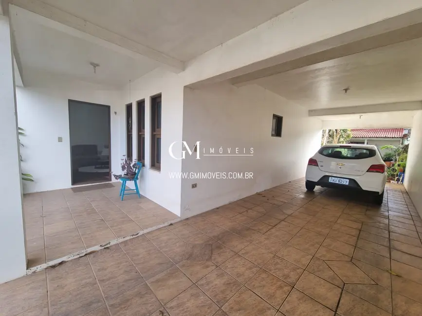 Casa com 4 quartos à venda, 255m2 em Centro, Torres - RS - imagem 3 Foto 3 de Casa com 4 quartos à venda, 255m2 em Centro, Torres - RS