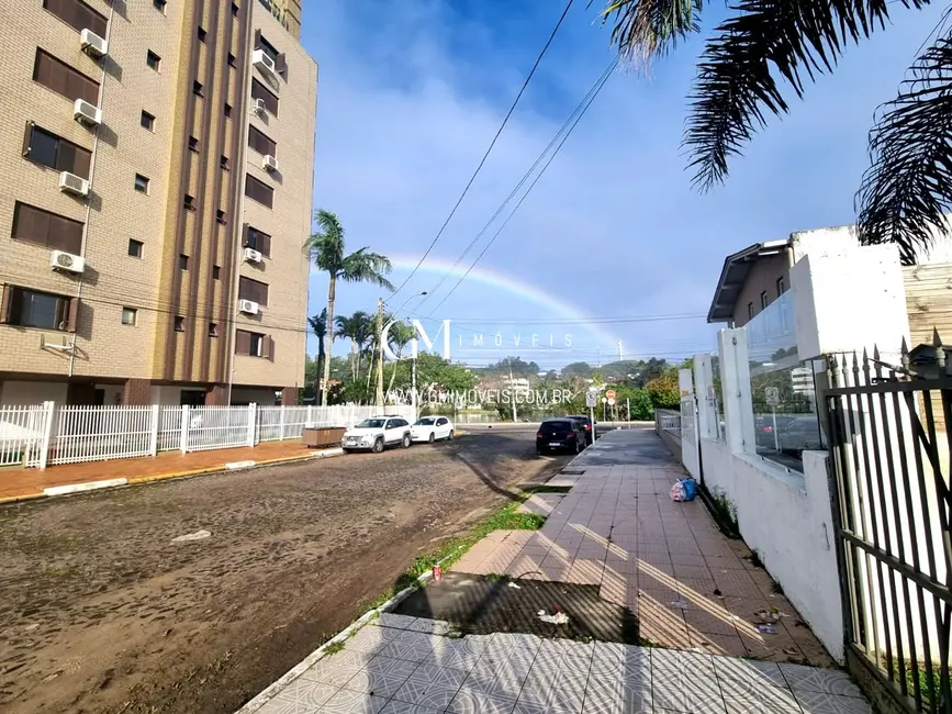 Foto 2 de Casa com 4 quartos à venda, 255m2 em Centro, Torres - RS