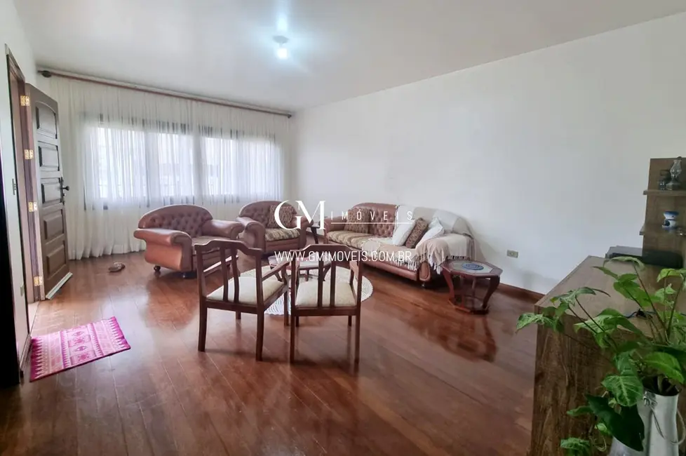 Casa com 4 quartos à venda, 255m2 em Centro, Torres - RS - imagem 5 Foto 5 de Casa com 4 quartos à venda, 255m2 em Centro, Torres - RS