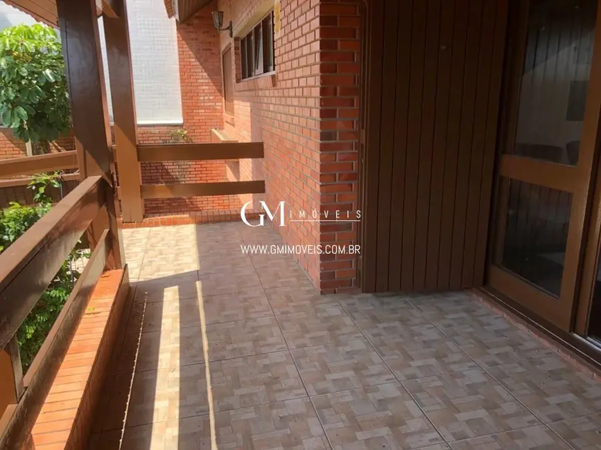 Foto 7 de Casa com 9 quartos à venda, 386m2 em Torres - RS