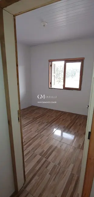 Foto 2 de Casa com 2 quartos à venda, 66m2 em Torres - RS