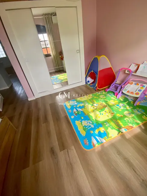 Casa com 3 quartos à venda, 188m2 em Torres - RS - imagem 6 Foto 6 de Casa com 3 quartos à venda, 188m2 em Torres - RS