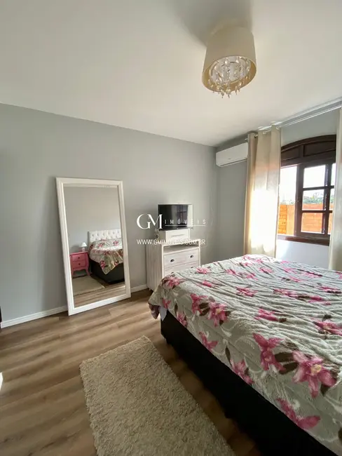 Casa com 3 quartos à venda, 188m2 em Torres - RS - imagem 5 Foto 5 de Casa com 3 quartos à venda, 188m2 em Torres - RS