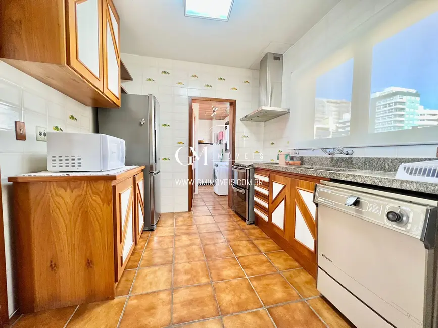 Foto 6 de Apartamento com 3 quartos à venda, 150m2 em Torres - RS