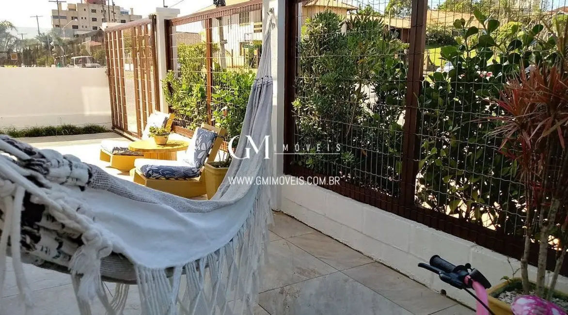 Foto 7 de Sala Comercial com 8 quartos à venda, 318m2 em Torres - RS