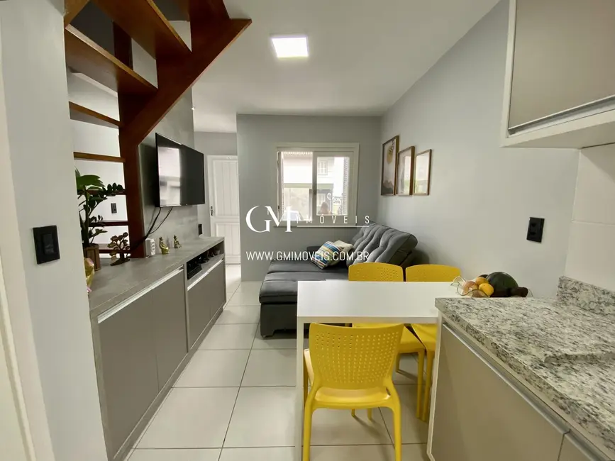 Casa com 2 quartos à venda, 54m2 em Torres - RS - imagem 7 Foto 7 de Casa com 2 quartos à venda, 54m2 em Torres - RS