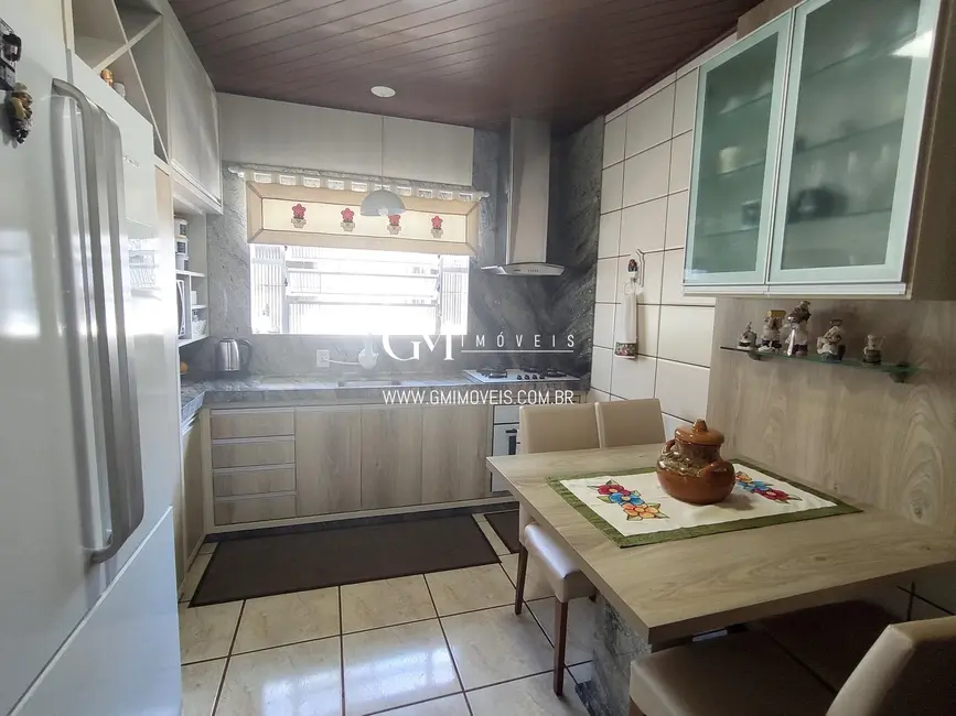 Casa com 3 quartos à venda, 110m2 em Torres - RS - imagem 9 Foto 9 de Casa com 3 quartos à venda, 110m2 em Torres - RS