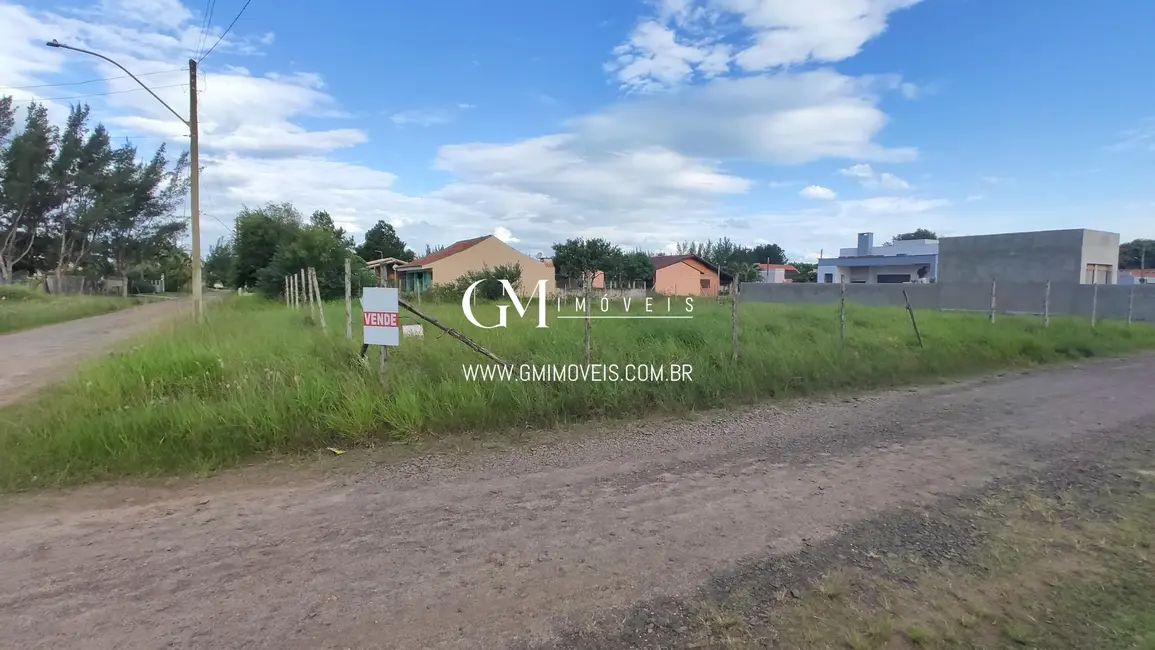 Foto 3 de Terreno / Lote à venda, 360m2 em Torres - RS