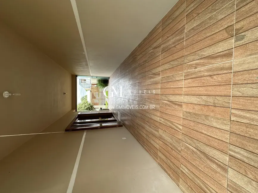 Casa com 4 quartos à venda, 173m2 em Torres - RS - imagem 5 Foto 5 de Casa com 4 quartos à venda, 173m2 em Torres - RS