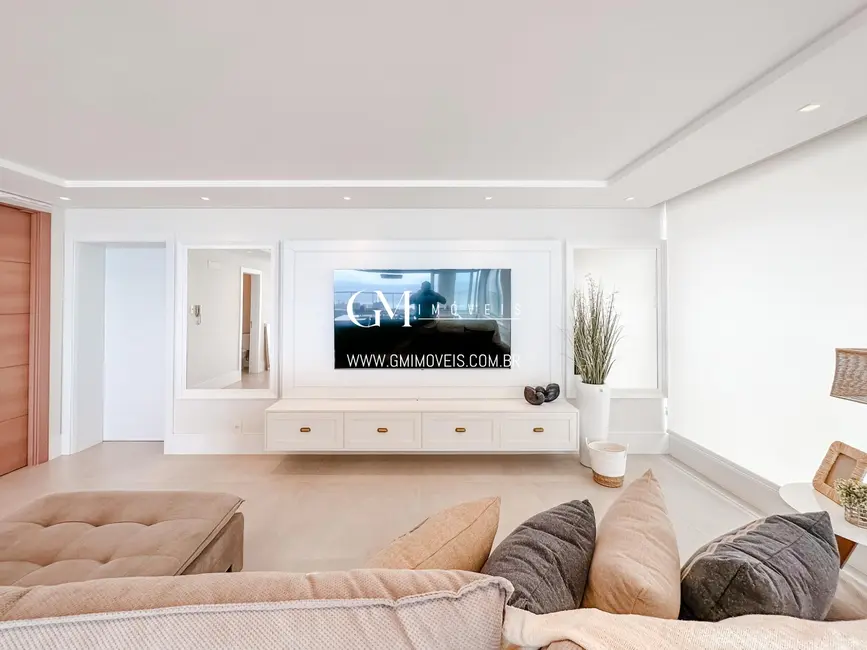 Apartamento com 4 quartos à venda, 296m2 em Torres - RS - imagem 7 Foto 7 de Apartamento com 4 quartos à venda, 296m2 em Torres - RS