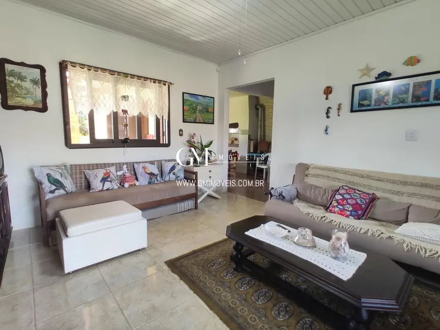 Casa com 3 quartos à venda, 110m2 em Torres - RS - imagem 5 Foto 5 de Casa com 3 quartos à venda, 110m2 em Torres - RS