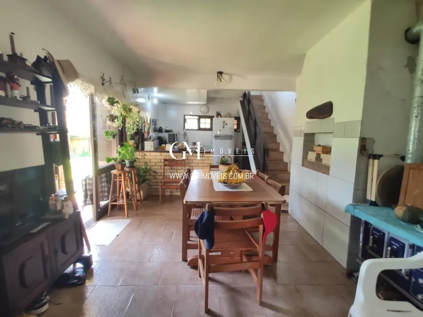 Casa com 3 quartos à venda, 110m2 em Torres - RS - imagem 7 Foto 7 de Casa com 3 quartos à venda, 110m2 em Torres - RS