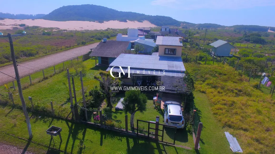 Casa com 3 quartos à venda, 110m2 em Torres - RS - imagem 4 Foto 4 de Casa com 3 quartos à venda, 110m2 em Torres - RS