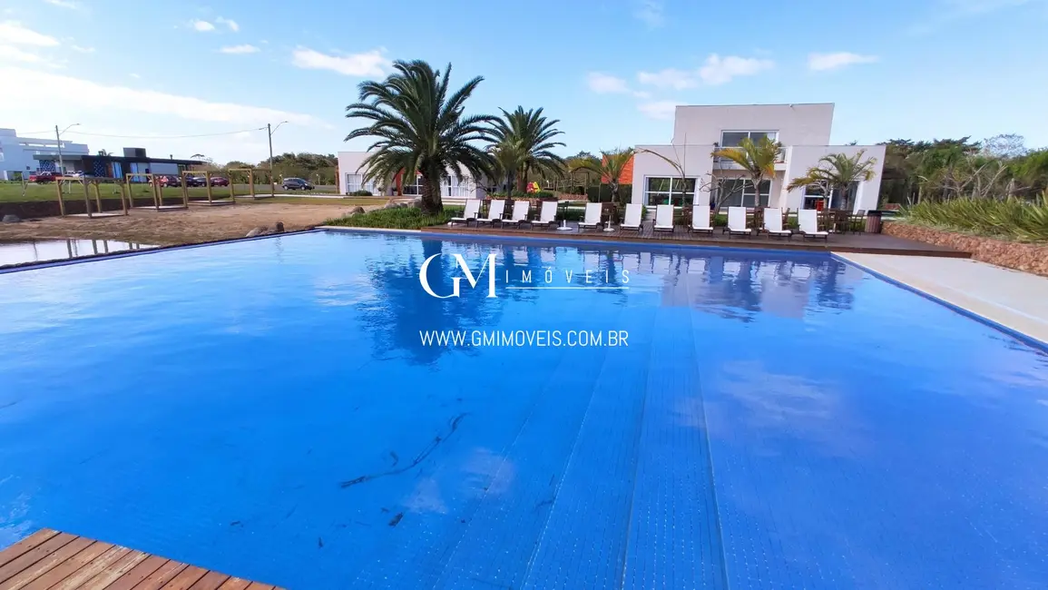 Foto 9 de Terreno / Lote à venda, 420m2 em Torres - RS