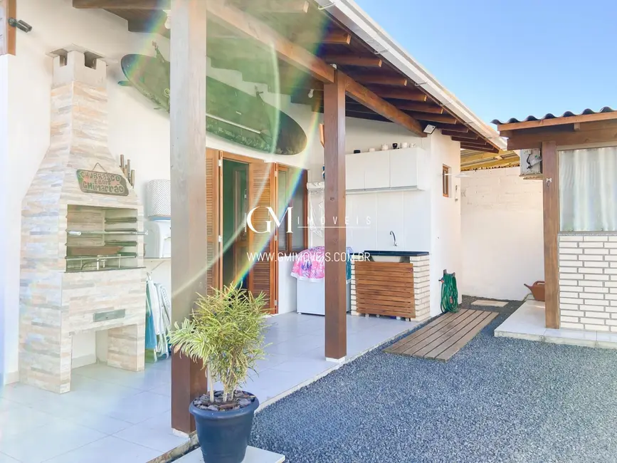 Foto 7 de Casa com 2 quartos à venda, 102m2 em Torres - RS