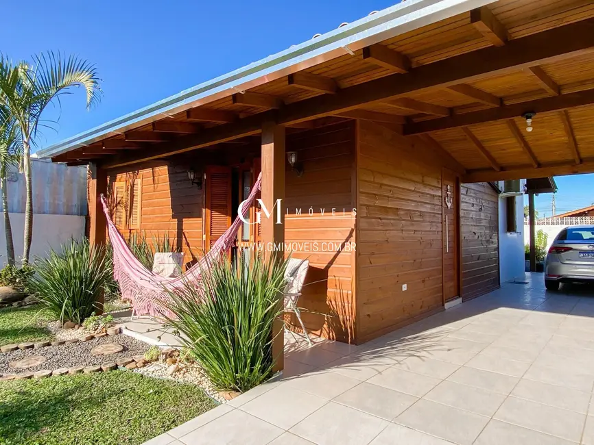 Foto 4 de Casa com 2 quartos à venda, 102m2 em Torres - RS